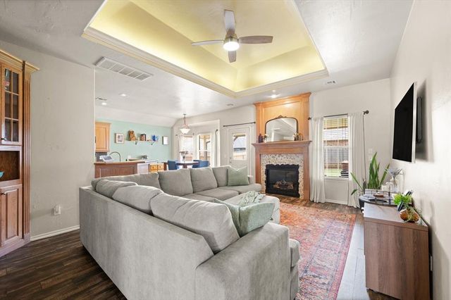 12524 SW 12th Street, Yukon, OK 73099