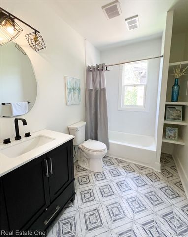 3461 Sheridan Street, Detroit, MI 48214