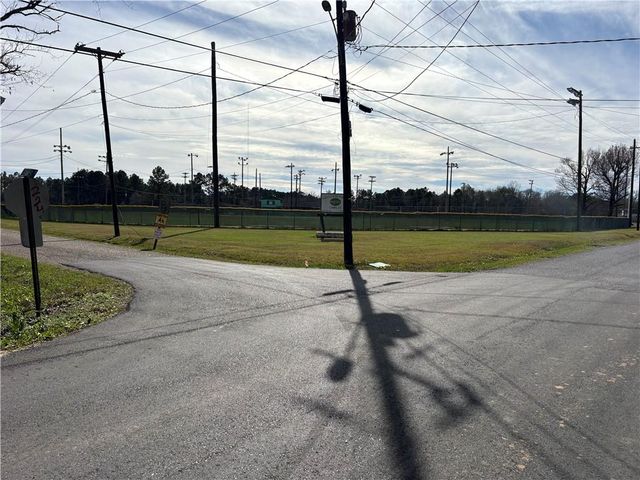 127 HICKORY Street, Pineville, LA 71360