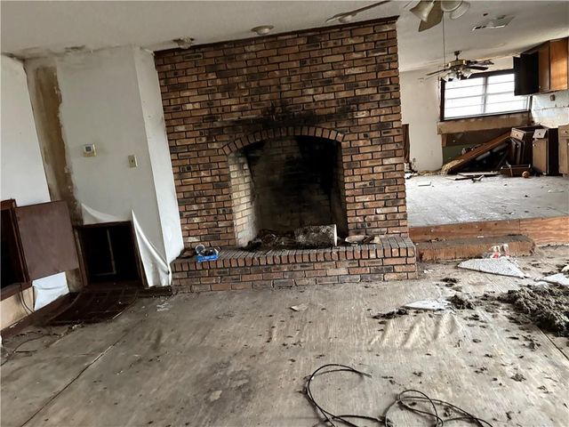 127 HICKORY Street, Pineville, LA 71360