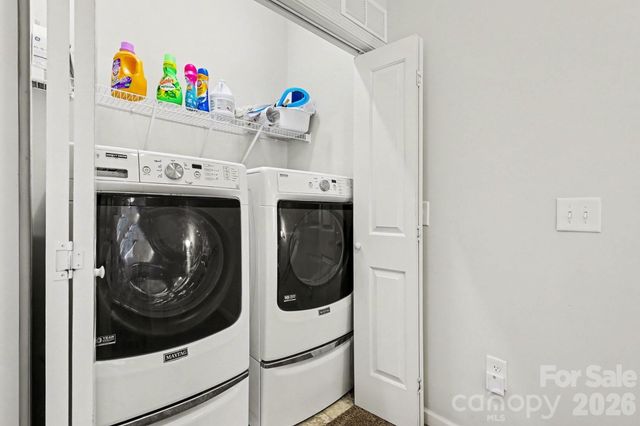 112 N Canyon Ridge Drive, Mount Holly, NC 28120