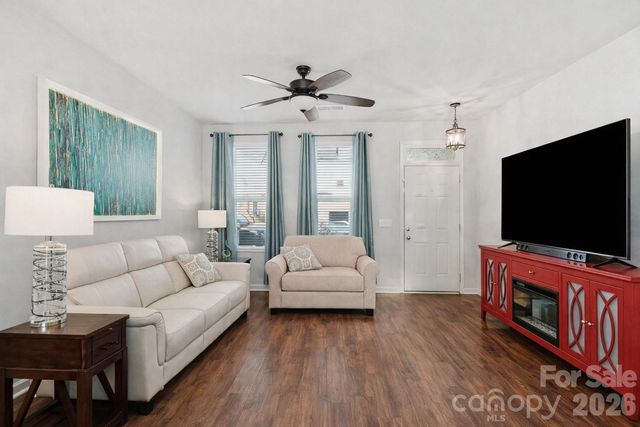 112 N Canyon Ridge Drive, Mount Holly, NC 28120