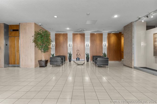 1502 S Boulder Avenue 21M, Tulsa, OK 74119