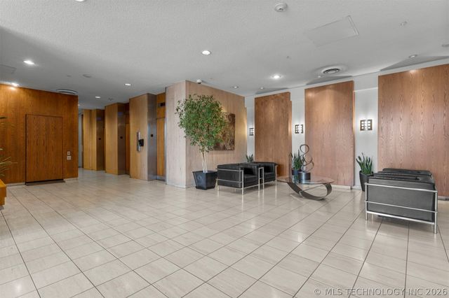1502 S Boulder Avenue 21M, Tulsa, OK 74119