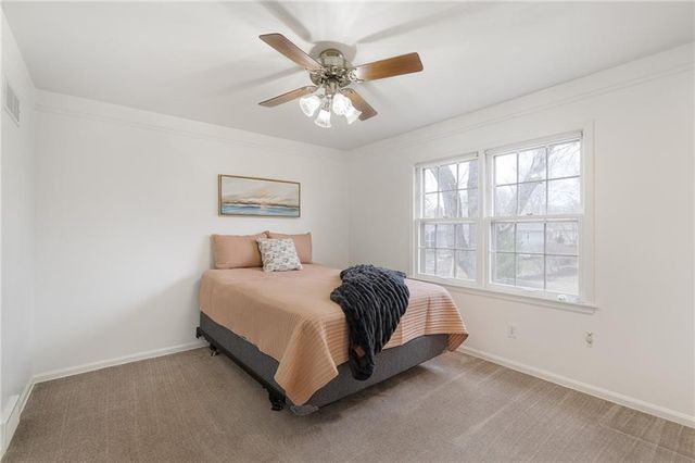 9810 W 100th Terrace, Overland Park, KS 66212