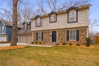 9810 W 100th Terrace, Overland Park, KS 66212