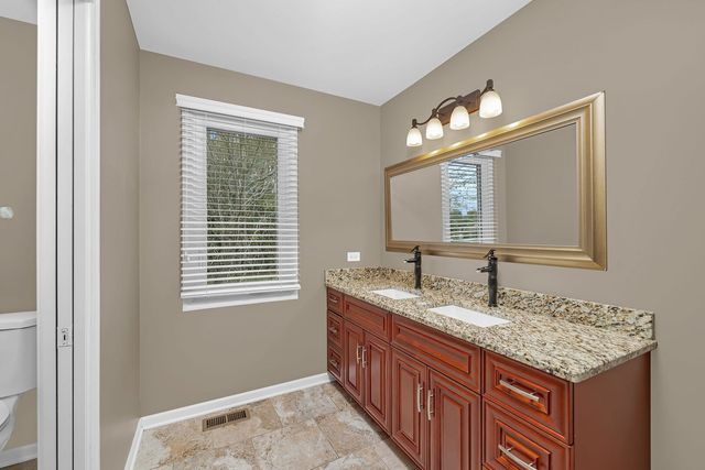 15875 S 115th Court, Orland Park, IL 60467