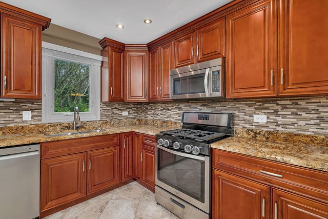 15875 S 115th Court, Orland Park, IL 60467