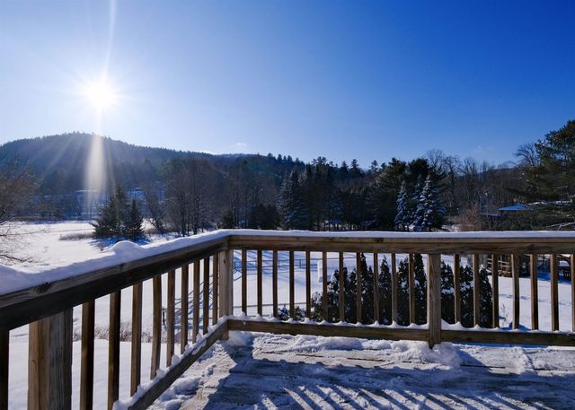 818 Main Street, Cavendish, VT 05142