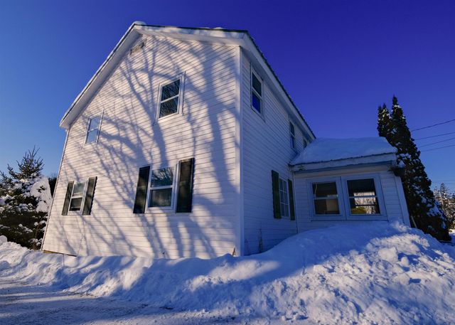 818 Main Street, Cavendish, VT 05142