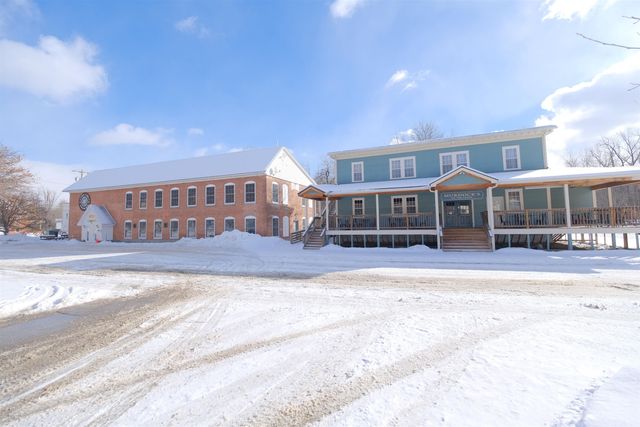 818 Main Street, Cavendish, VT 05142