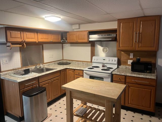 818 Main Street, Cavendish, VT 05142