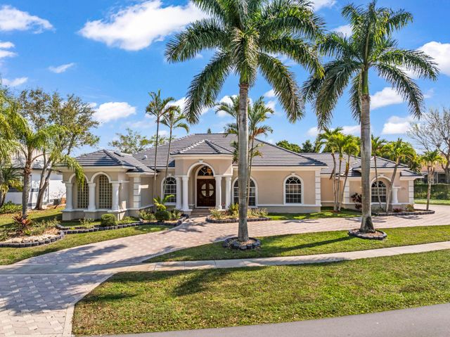 2296 Greenview Cove Drive, Wellington, FL 33414