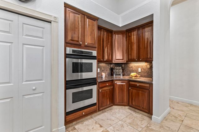 2296 Greenview Cove Drive, Wellington, FL 33414