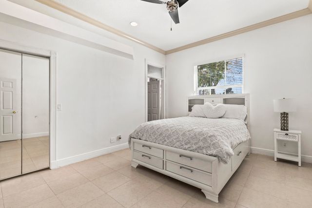 2296 Greenview Cove Drive, Wellington, FL 33414