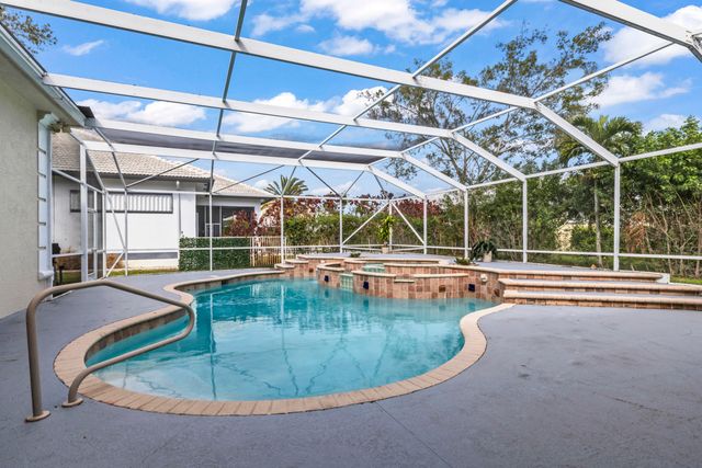 2296 Greenview Cove Drive, Wellington, FL 33414