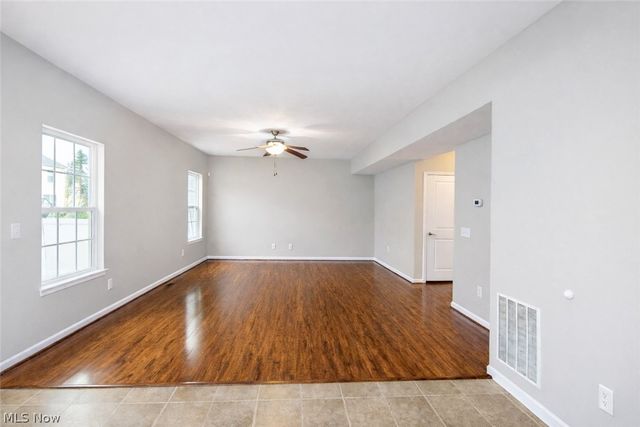 38446 Foxglen Avenue, Avon, OH 44011