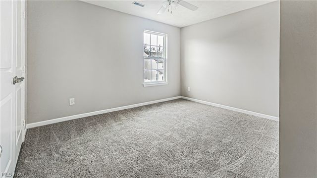 38446 Foxglen Avenue, Avon, OH 44011