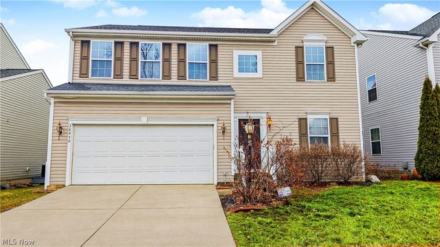 38446 Foxglen Avenue, Avon, OH 44011