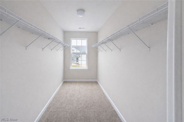 38446 Foxglen Avenue, Avon, OH 44011