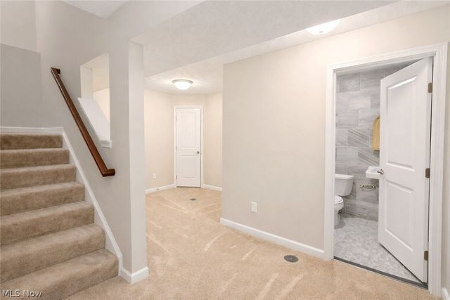 38446 Foxglen Avenue, Avon, OH 44011