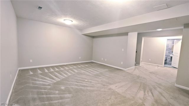 38446 Foxglen Avenue, Avon, OH 44011