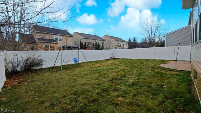 38446 Foxglen Avenue, Avon, OH 44011