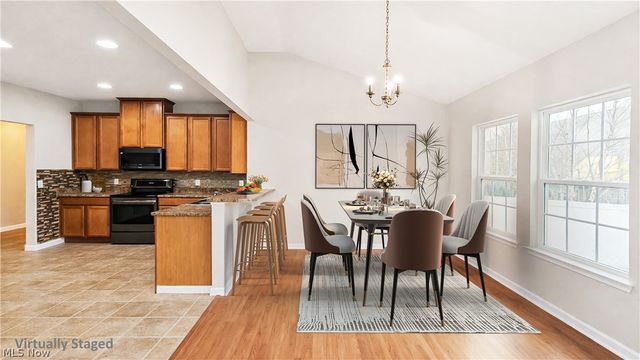 38446 Foxglen Avenue, Avon, OH 44011