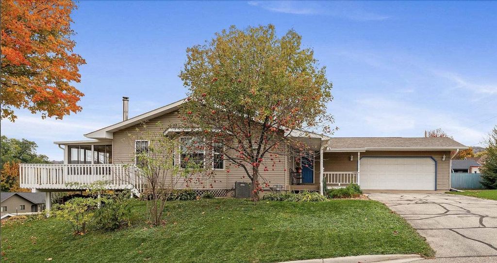 11357 Chase STREET, Trempealeau, WI 54661