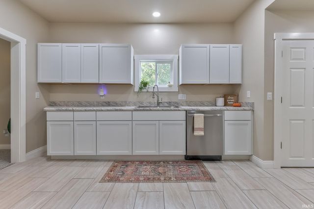 2605 N Kentucky Avenue, Evansville, IN 47711