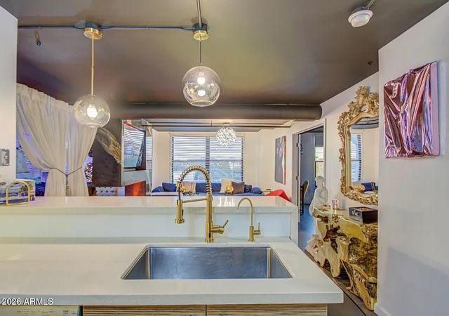 535 W THOMAS Road 513, Phoenix, AZ 85013