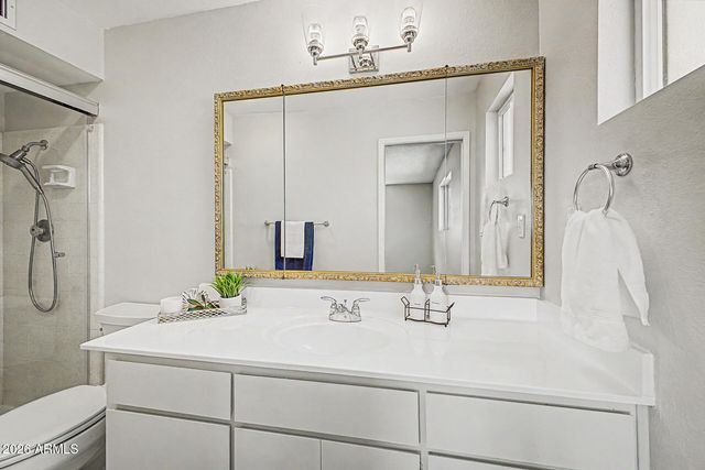 6408 E DALLAS Street, Mesa, AZ 85205