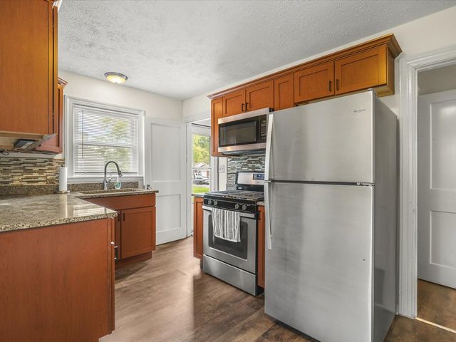 5417 Hollis Avenue, Loves Park, IL 61111