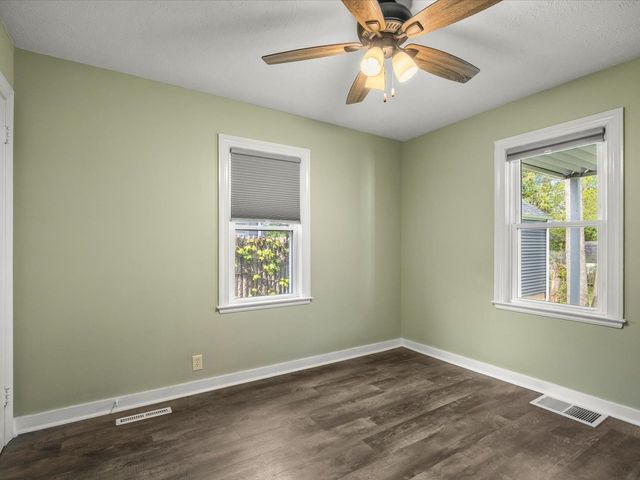 5417 Hollis Avenue, Loves Park, IL 61111