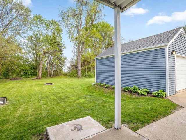 5417 Hollis Avenue, Loves Park, IL 61111