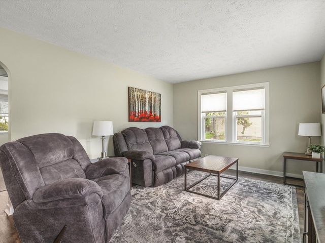 5417 Hollis Avenue, Loves Park, IL 61111