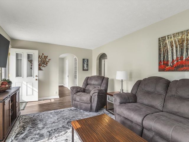 5417 Hollis Avenue, Loves Park, IL 61111