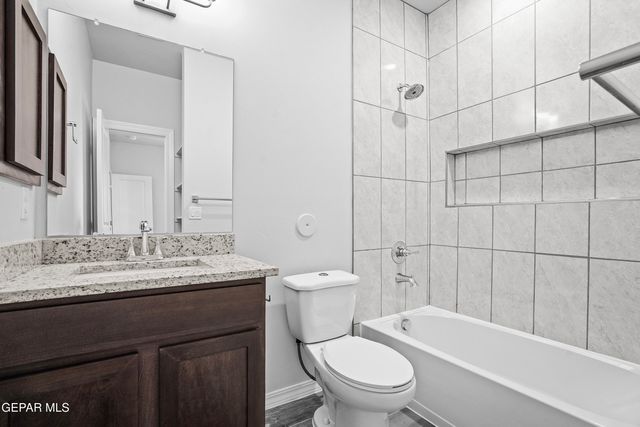 985 Barbara Avenue, Socorro, TX 79927