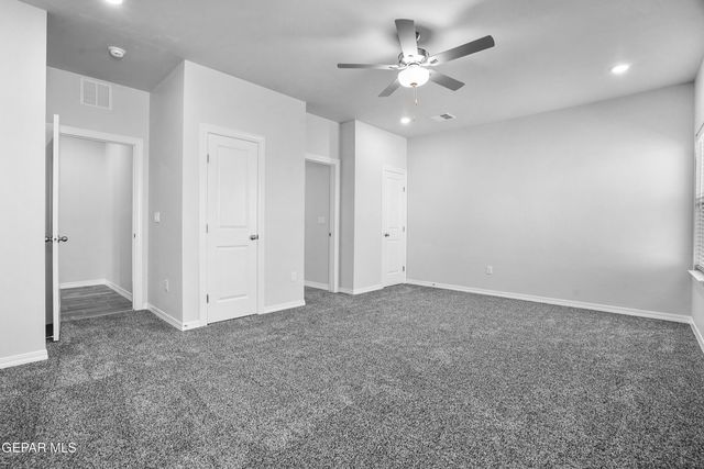 985 Barbara Avenue, Socorro, TX 79927