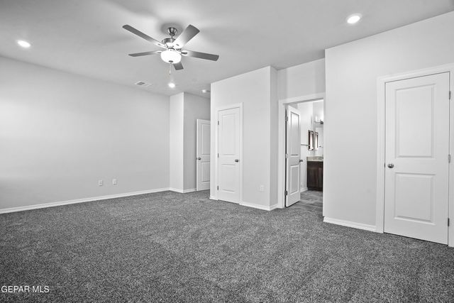 985 Barbara Avenue, Socorro, TX 79927