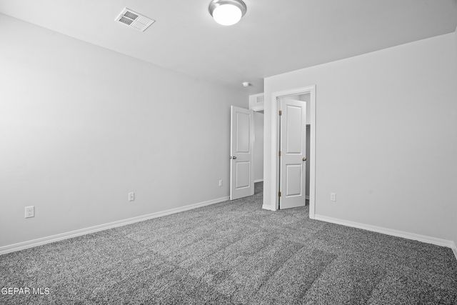 985 Barbara Avenue, Socorro, TX 79927