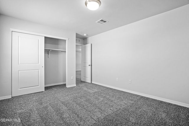 985 Barbara Avenue, Socorro, TX 79927