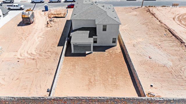985 Barbara Avenue, Socorro, TX 79927