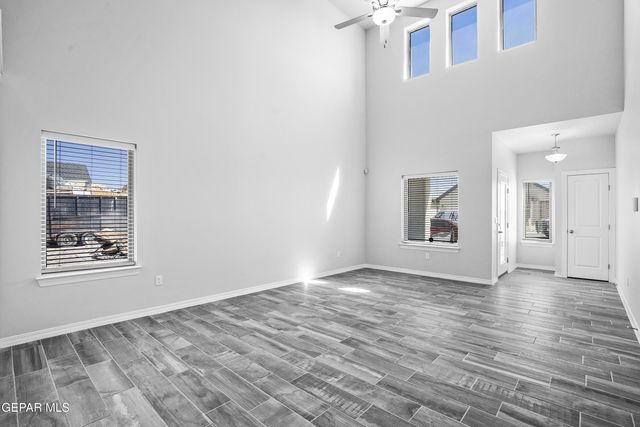 985 Barbara Avenue, Socorro, TX 79927