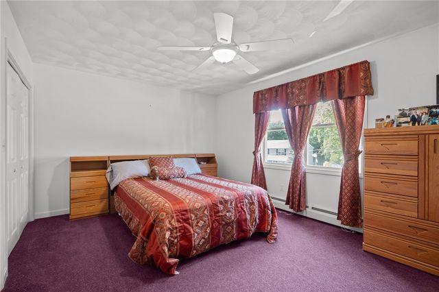 40 Conanicus Road, Narragansett, RI 02882