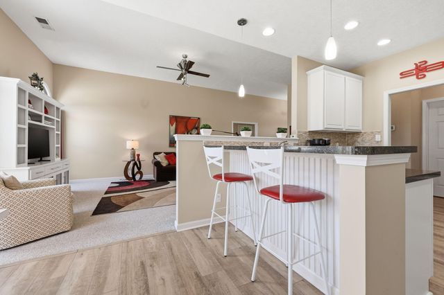 112 Shepherds Trace, Versailles, KY 40383