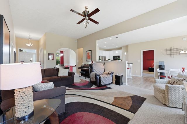 112 Shepherds Trace, Versailles, KY 40383