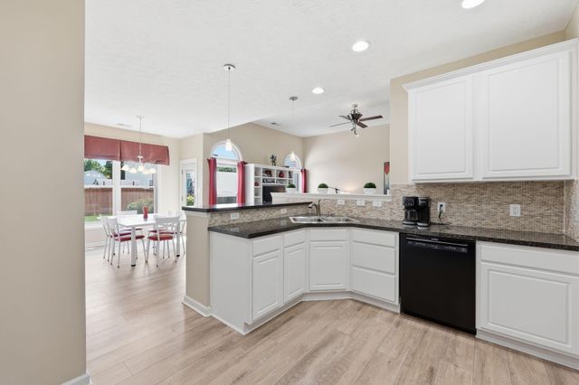 112 Shepherds Trace, Versailles, KY 40383