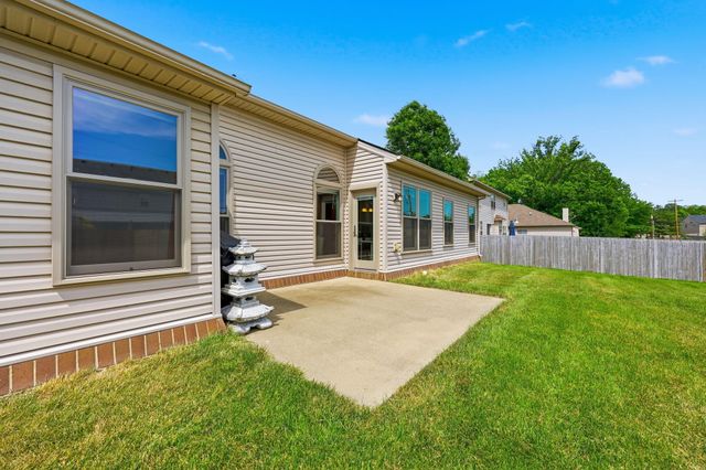 112 Shepherds Trace, Versailles, KY 40383