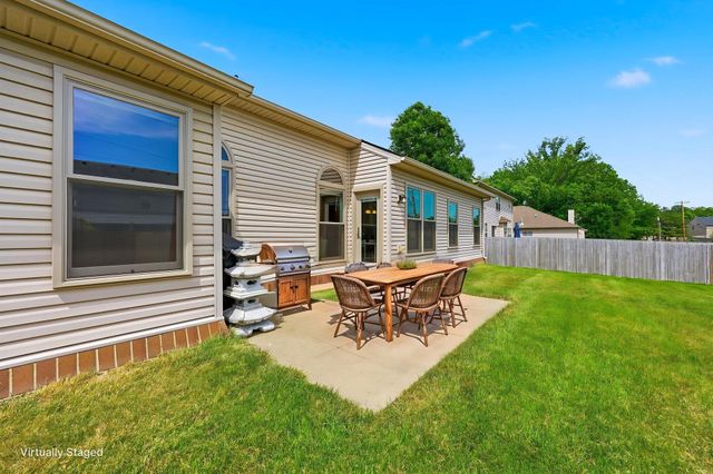112 Shepherds Trace, Versailles, KY 40383